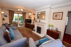 Lounge- click for photo gallery